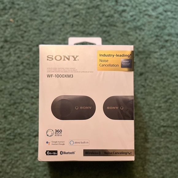 Sony wireless Bluetooth headphones. - Picture 3 of 4